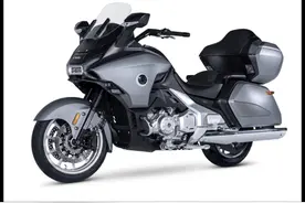 新车 | 本田“金翼”平替？ 售价44888元/V型双缸 派方星舰6上市图片