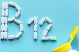 广东女子每天坚持吃维生素B12，4个症状得到了改善，早了解没坏处图片