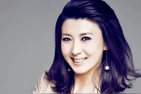 闫学晶儿媳晒祖孙三代生活，笑容洋溢幸福感！图片