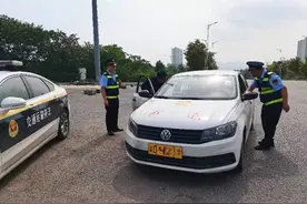 重庆中心城区开展暑期驾培行业执法行动 发现驾校违规行为可打这个电话投诉图片