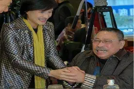 “台湾永远都不会是中国的一部分”，她遭明星当众掌掴，人人喊打图片