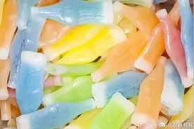 不要买、不要吃！网红零食蜡瓶糖或含致癌物图片