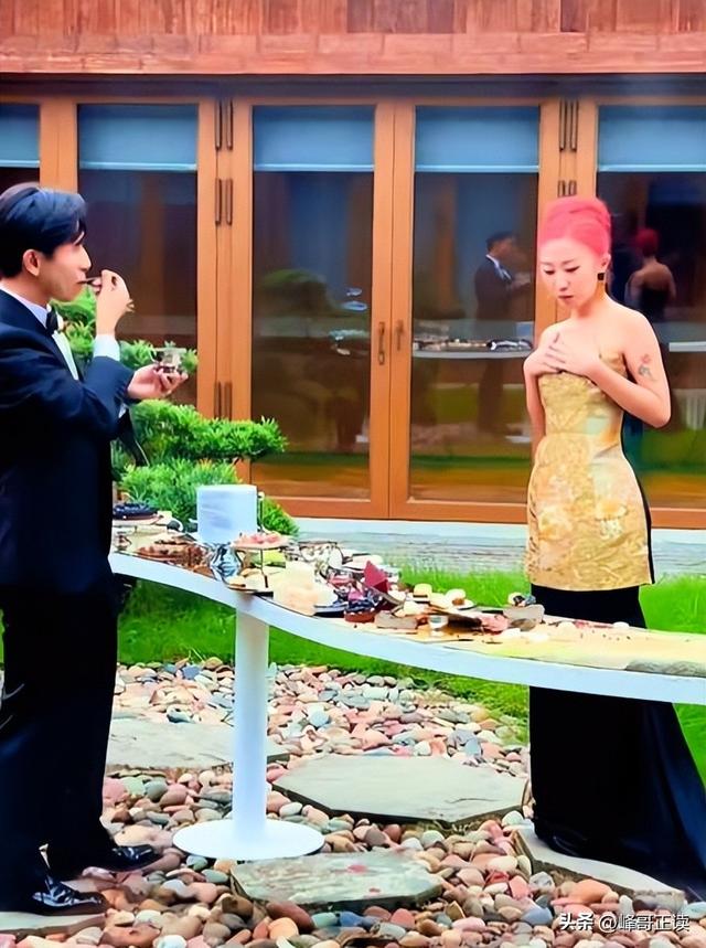 刘欢女儿大婚不到48小时，恶心的一幕出现了，新郎也被牵扯进来