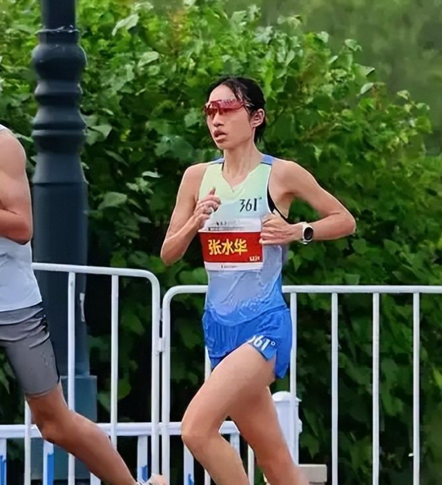 赢了面子丢了里子！小心机暴露的“最快女护士”，终为荒唐买了单