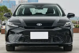 丰田凯美瑞最为热销的版本，2.0L+17轮圈+173马力，价格全系最低图片