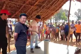 马提亚斯和木头头真的献了丑，给小五敲响了警钟。图片