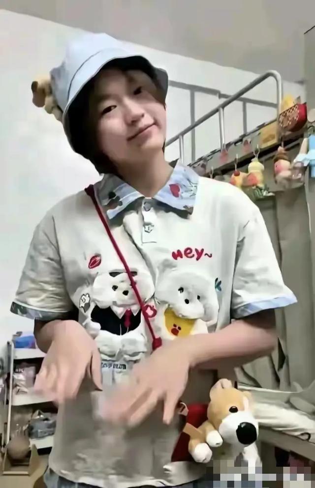 全红婵长成大姑娘了，女大十八变，变的越来越好看了