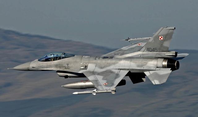 中东国家都看清了，即便中国先进武器再多	，也没办法保护他们！