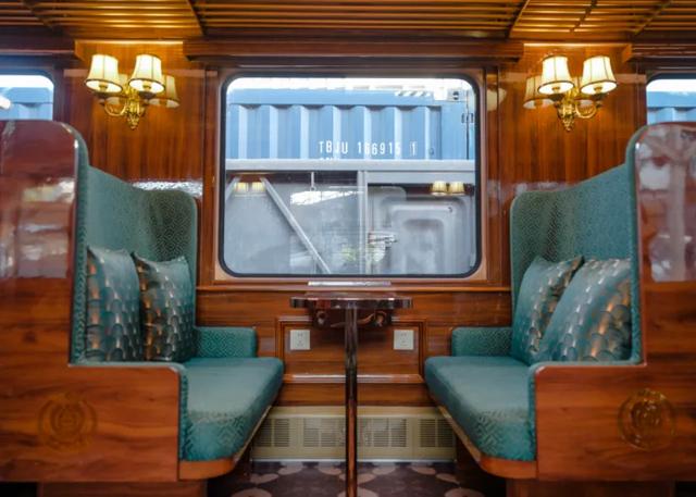 明日出发!颜值爆表的“神秘列车”来了!