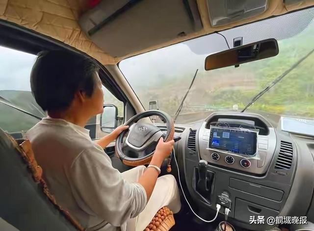 上海 71 岁老太卖房自驾 9 年不回家，放话：一分钱不给亲人留！