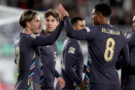 5-1！3-1！足坛疯狂一夜：英格兰双杀，挪威惨败，希腊4连胜领跑图片