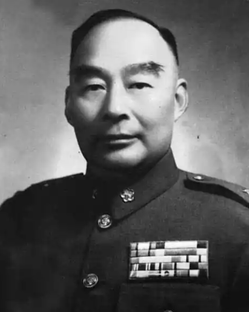 胡宗南拿1300大洋让属下之妻黄鹤云跟他，她咬牙答应，胡却翻脸了