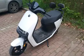 “九号”电摩无法上牌引纠纷 车管所：买车时应注意看“轻便”二字图片