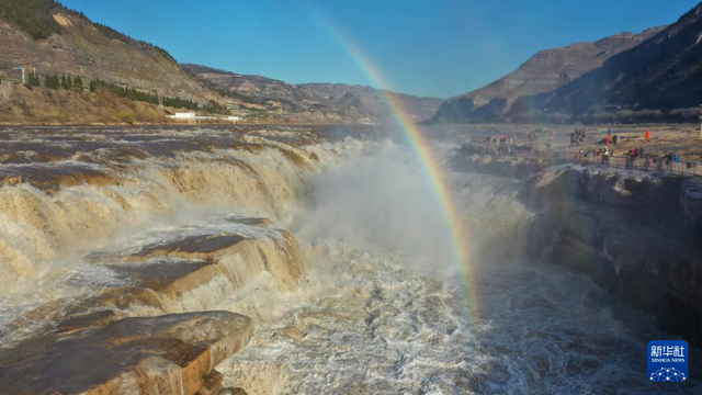 中央媒体看山西 | 黄河壶口瀑布出现“双彩虹”