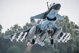 数十枚霹雳-15齐射后，印军飞行员在无线电中，发出“绝望哀嚎”图片