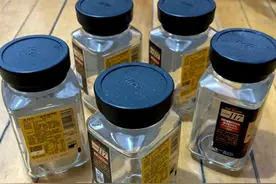 闲置的玻璃瓶只能扔掉？看了网友的“改造大法”，瞬间感觉亏大了图片