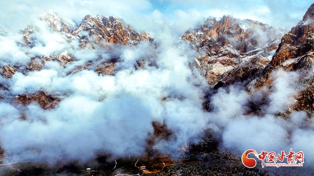 陇拍客丨甘南：扎尕那雪后初霁 云雾缭绕美如画