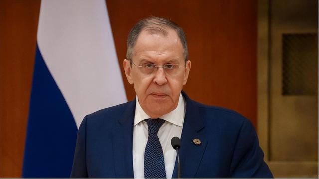 91架无人机锁定普京官邸？乌克兰第一时间否认，特朗普举棋不定