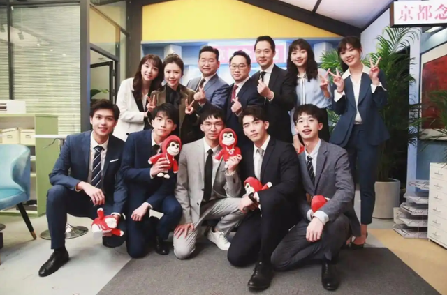 李晨官宣结婚!《令人心动offer》垫底生逆袭: 7年从哭包到人生赢家