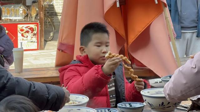 花灯已就位，好戏即将开场！铁道游击队景区邀你共赴璀璨之约