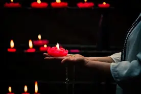 别大意，老人说：5果不上供桌，中元节祭祖，水果选择大有讲究！图片