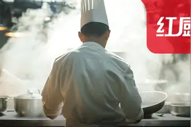 招厨师要求35岁以下？揭秘餐饮行业隐藏的年龄门槛图片