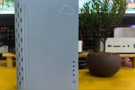 不到400就能到手的全新成品NAS，自带内网穿透和Docker图片