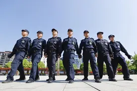 警校报考必看！视力矫正黄金时间表，错过再等一年！图片