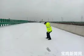 降雪来袭 宝鸡这些高速公路收费站双向关闭图片