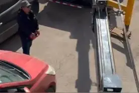 婆婆请高空作业车将剖宫产儿媳接回7楼家中，车主：入行15年首次接这业务图片