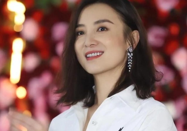 陪睡上位、知三当三？刚拿金鸡奖影后的宋佳，私生活传闻有多离谱