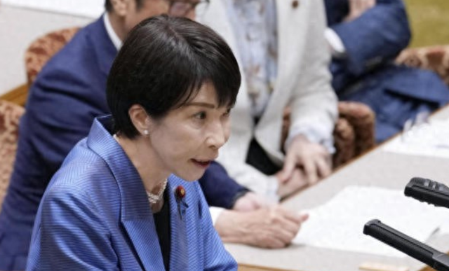 中美已正告全球，不许军国主义还魂，话音刚落，高市被呛得翻白眼