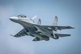 中国高调展示歼16战机，背后的深层次含义，能让很多国家陷入疯狂图片