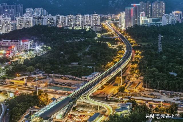 厦门BRT简直是快速公交的天花板，国内大城市应该大力推广