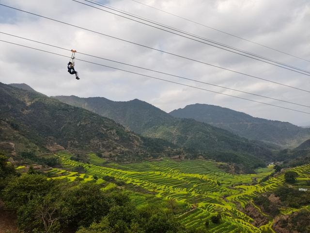 清明小假期不知去哪？来婺源看最美的乡村，把春天都锁在油菜花里