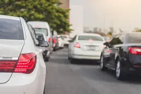 私家车主返乡过年接单拼车 当心有“营运”风险图片