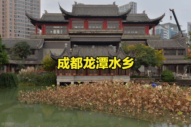 百亿“假古镇”沦为“空城”，谁在为这场资本狂欢买单？