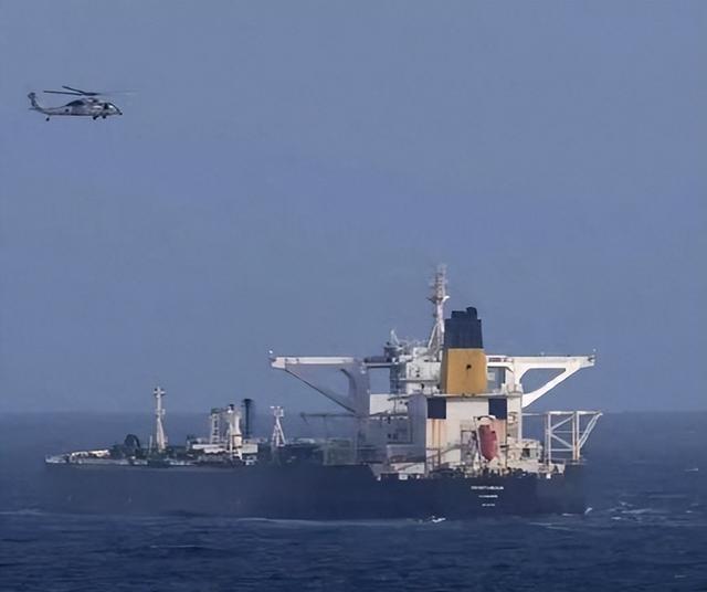 不到24小时，美国扣第3艘油轮，但碰上刺头，双方爆发海上追逐战