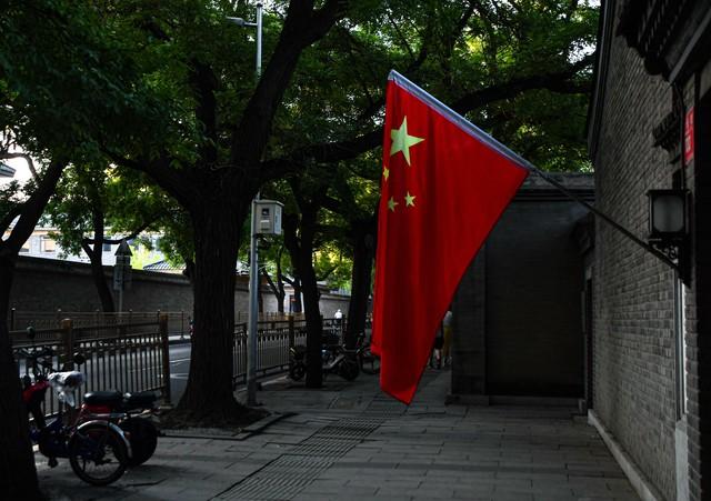 从代码到红旗：数字时代，我们如何与那抹红重新连接？