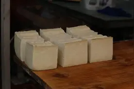 豆腐再次成为关注对象？医生提醒：吃豆腐时，千万多留意这几点！图片