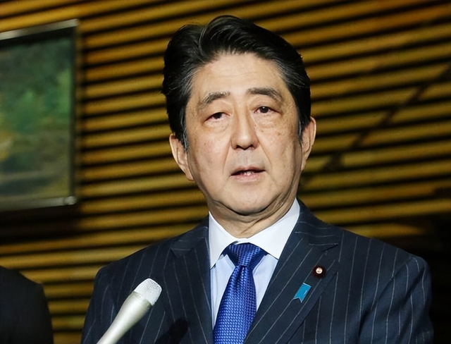 出大事了，日首相支持率承压，高市早苗拟与李在明在奈良会谈	，引发关注