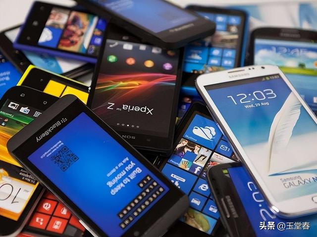 手机产业：全球出货量连跌9年，智能手机还卷得动吗？