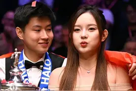 赵心童夺冠后，两任女友身份被扒，前任身材火辣，现任家世不俗图片