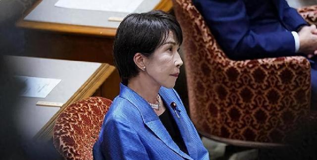 不用中方动手了，高市早苗突然收到噩耗，日本又要换首相了？