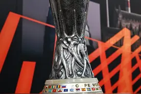 欧联杯1/8决赛抽签：利物浦抽中弱旅 AC米兰好签 罗马遭遇强敌图片