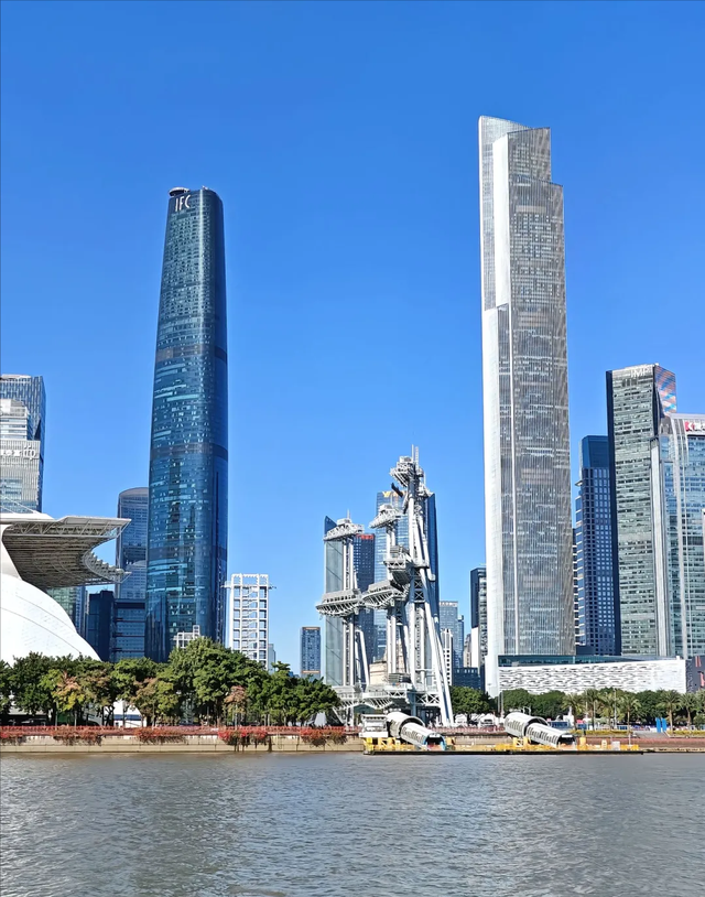 告诉大家一个坏消息：上海、广州出现3大怪象，正在蔓延，需深思