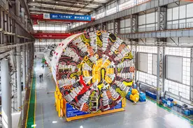 下线！刷新纪录图片