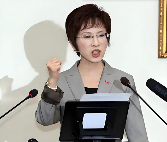 被大陆警告后，赖清德改口称洪秀柱无罪，对没去北京的马英九下手