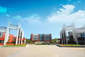 济宁一中北湖校区考点关于2025年夏季高考与等级考试的温馨提示图片