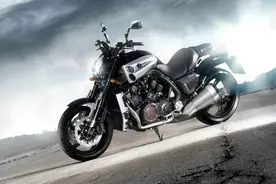 摩托车几年年检一次？图片